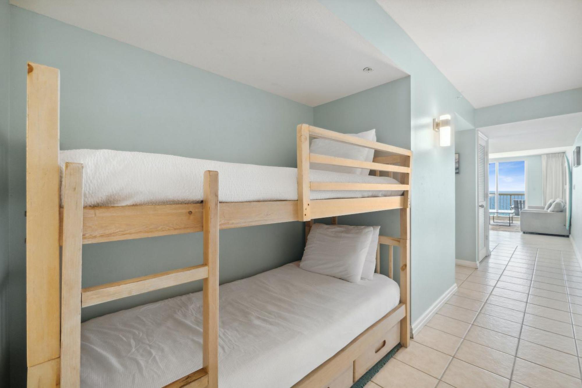 Pelican By Panhandle Getaways Apartment Destin
