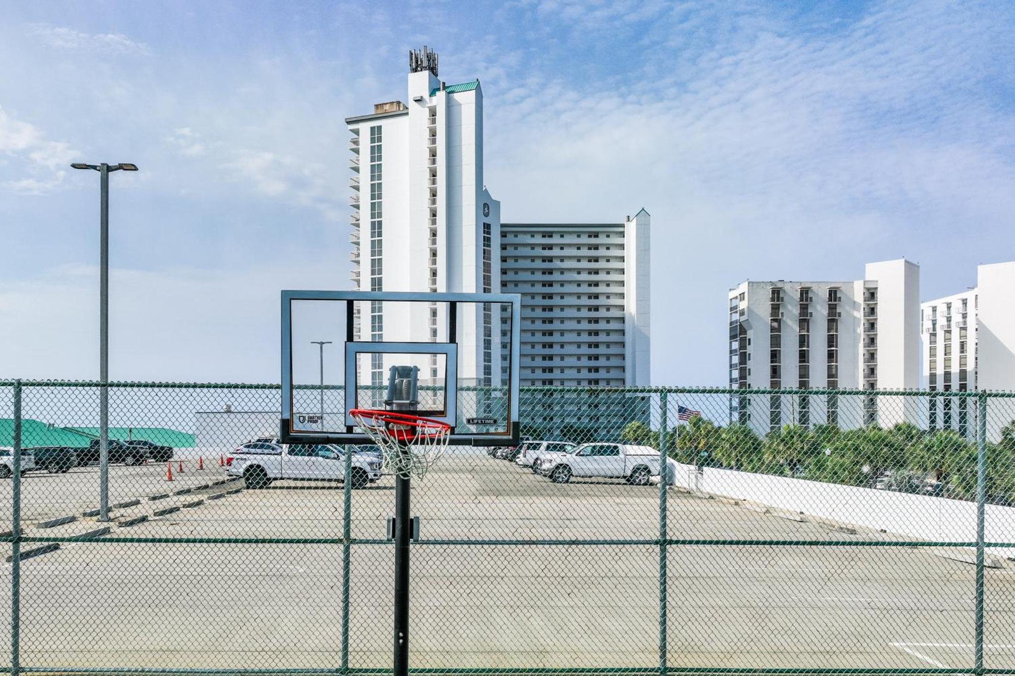 Pelican Iii Apartment