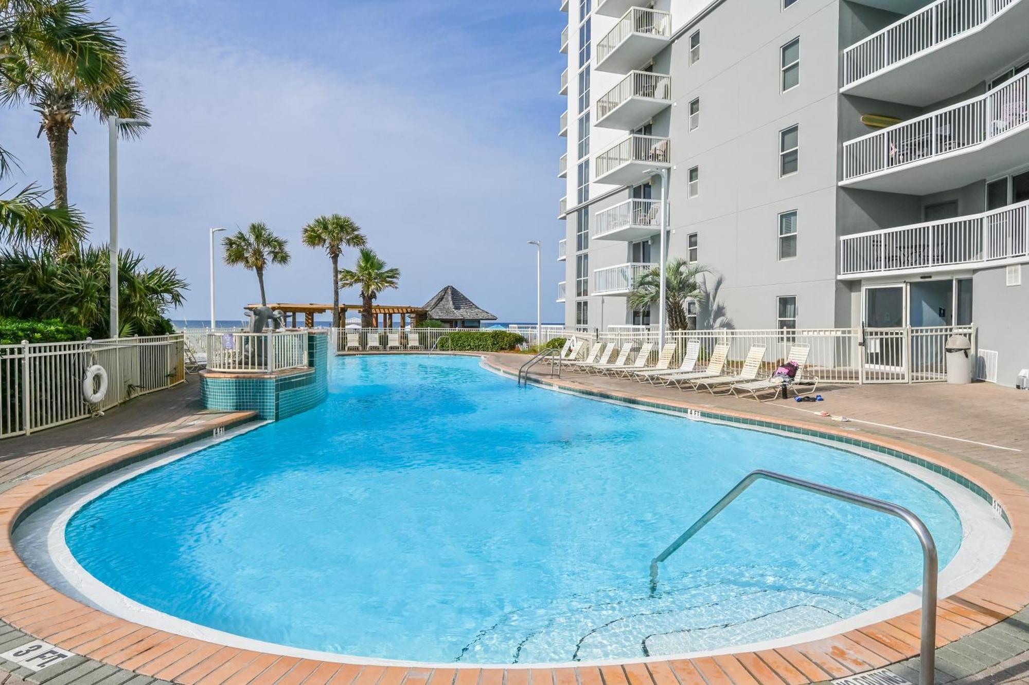 Pelican Iii Apartment *