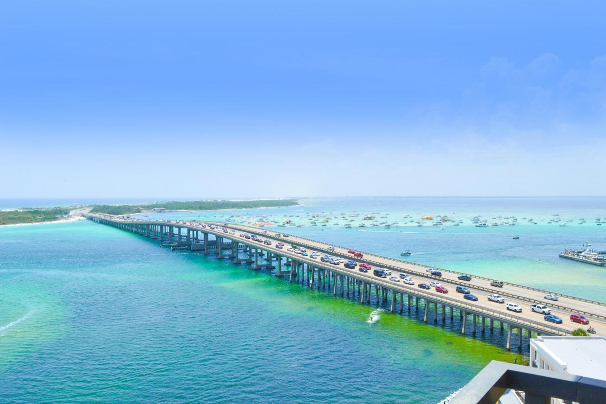 Emerald Grande Destin