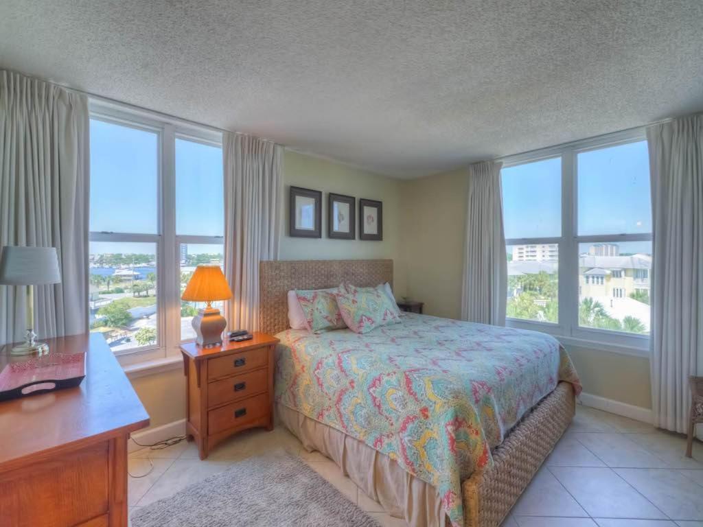 Magnolia House At Pointe Iii *