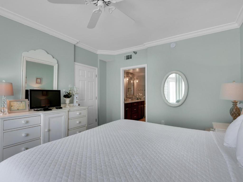 Jade East Apartment