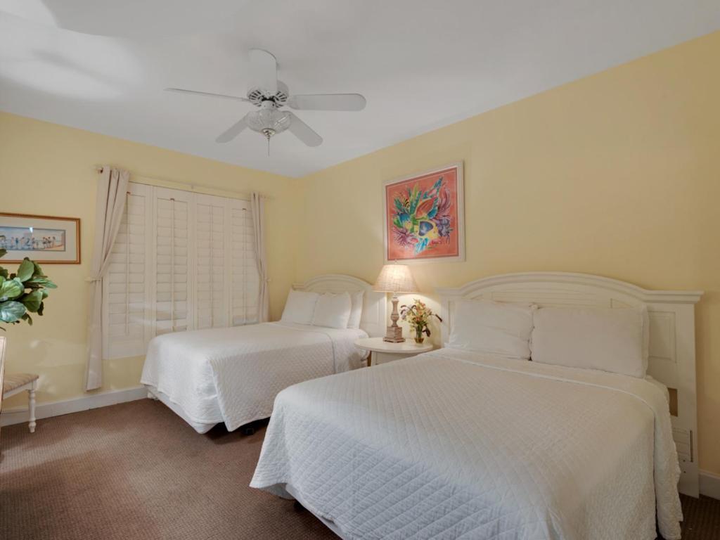 Jade East Apartment *