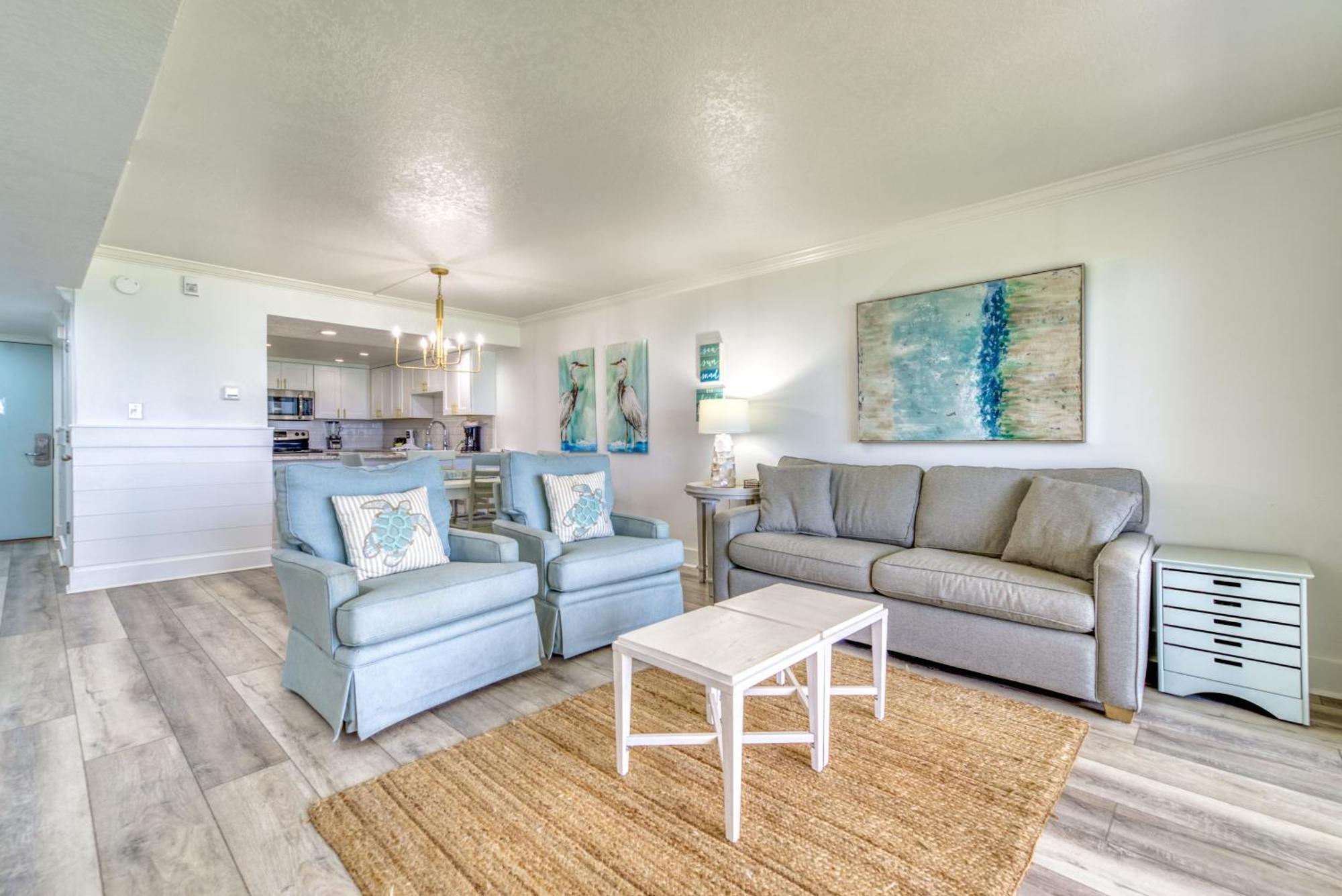 House B105 - Beachfront With Pool, Wifi, & Service *