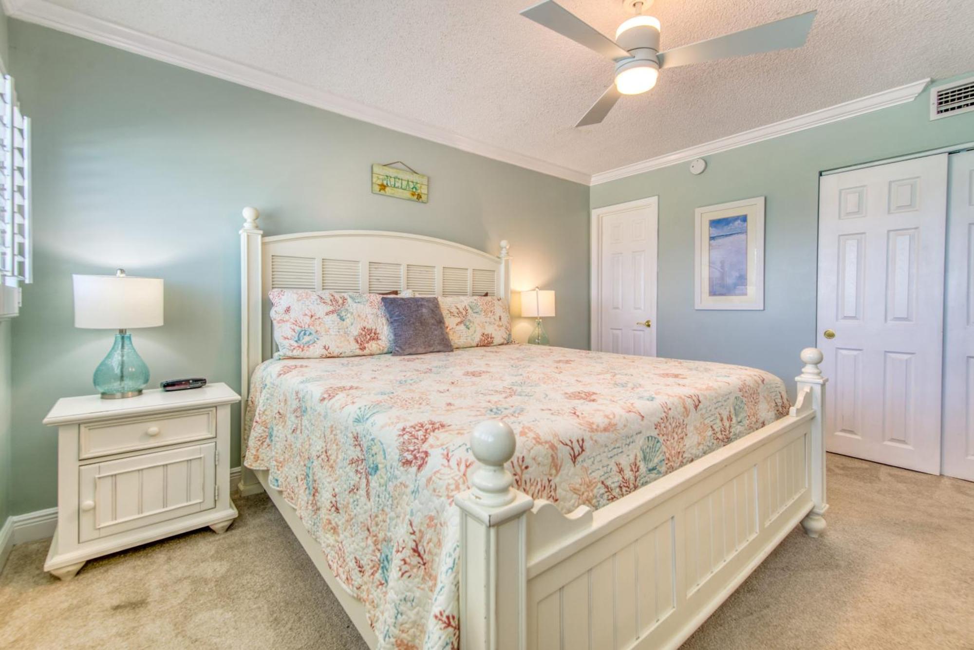 House A403 - Beachfront With Pool, Wifi, & Service