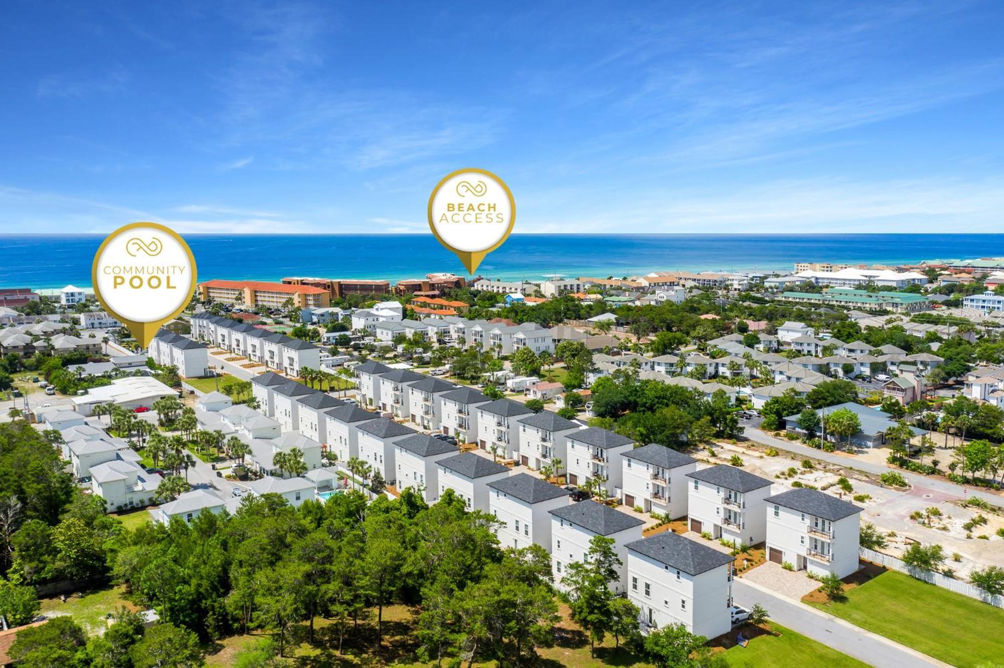 Holiday home Sandy Buns Chateau With Golf Cart And Heated Pool Destin