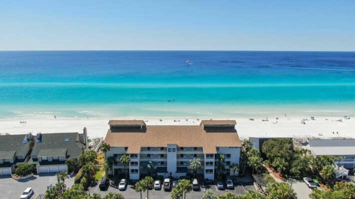 Club 206 Gulf Oceanfront View, King Bed *