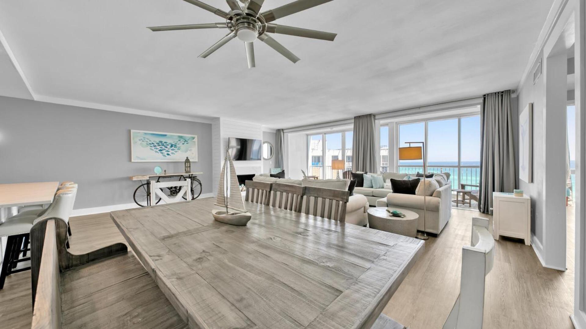 Holiday home Completely Renovated Luxury 3 Bedroom Front In Destin!