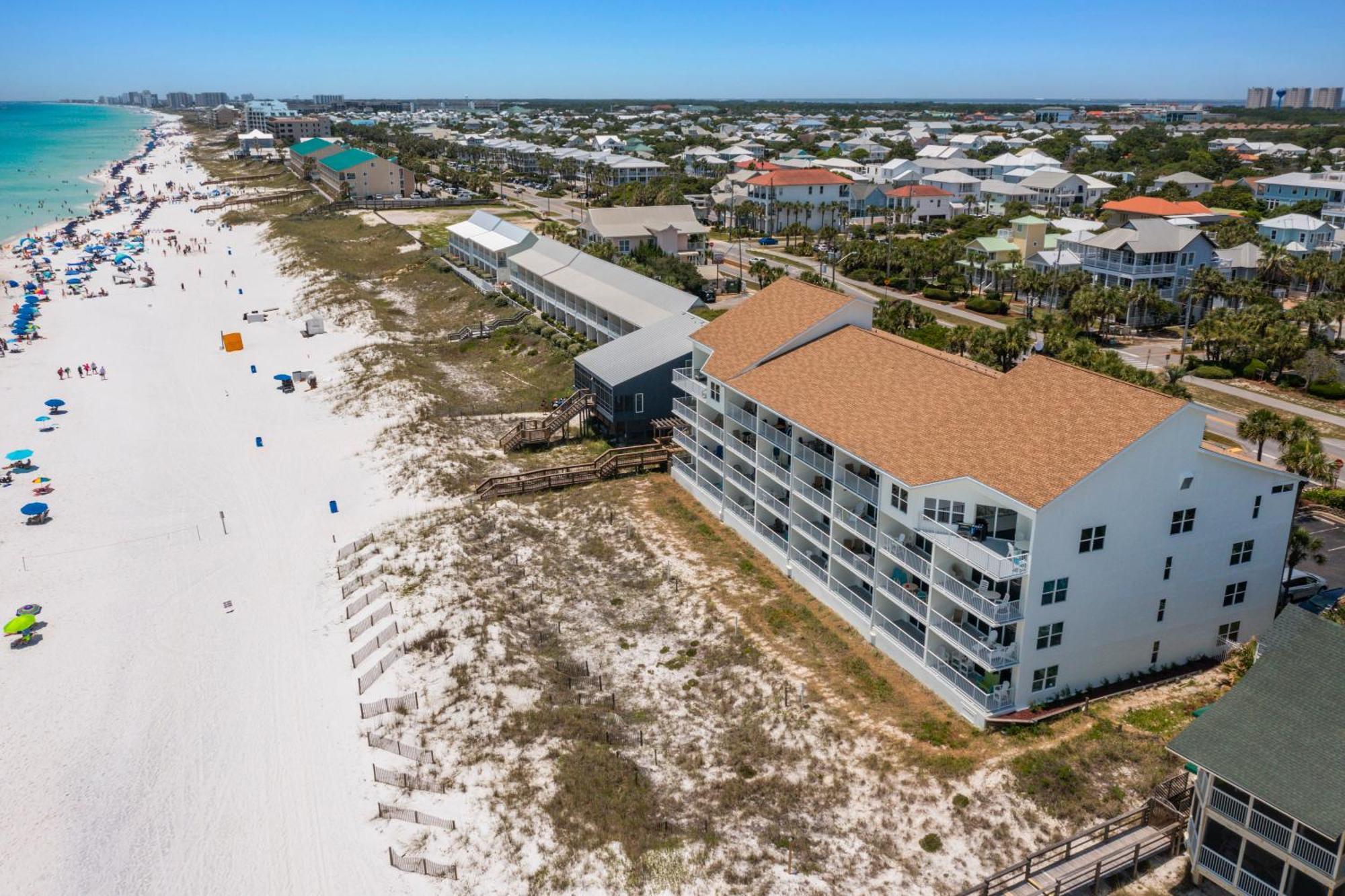 New Listing! Just Renovated! 1br 2ba Condo! Apartment *