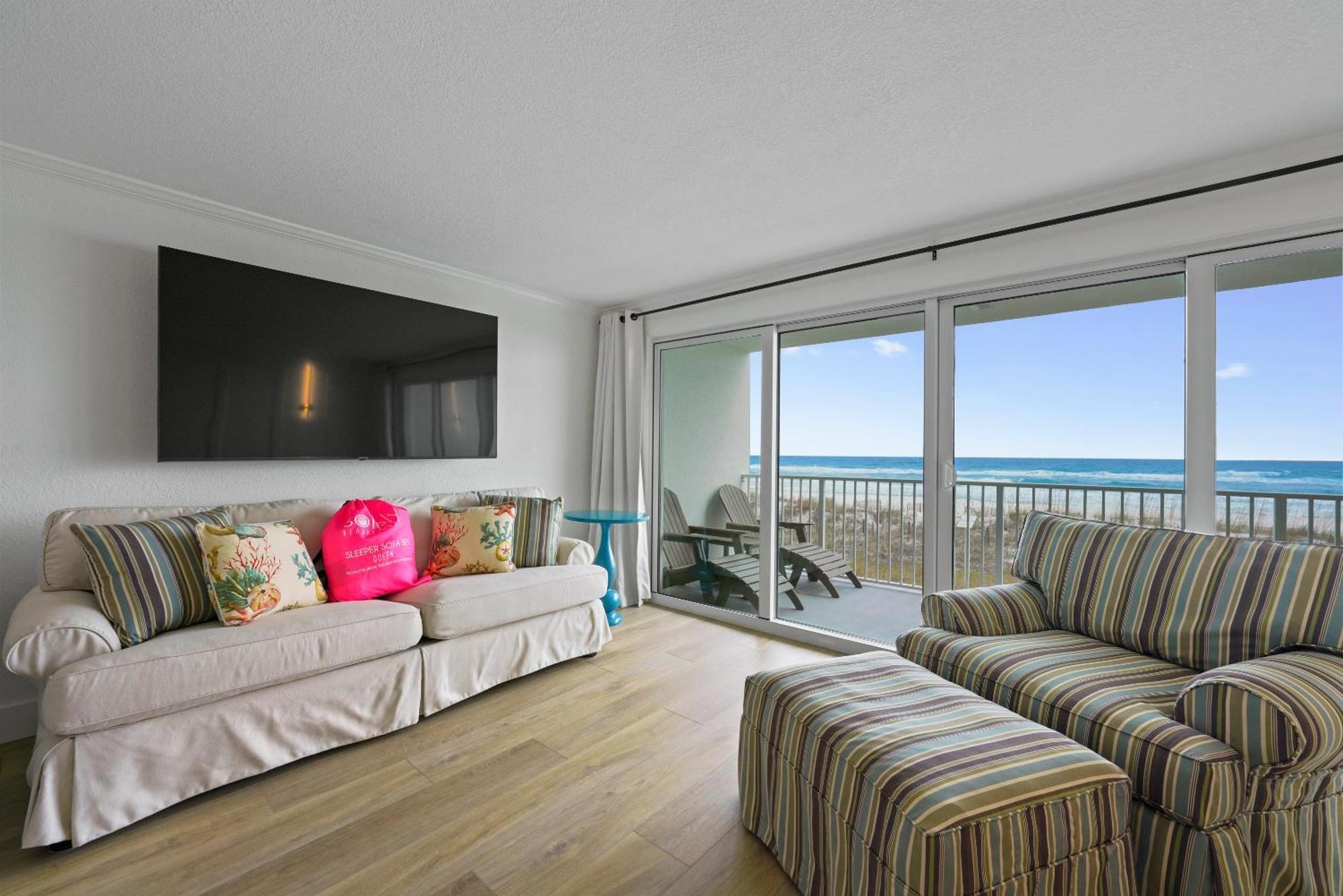 New Listing! Just Renovated! 1br 2ba Condo! Apartment Destin