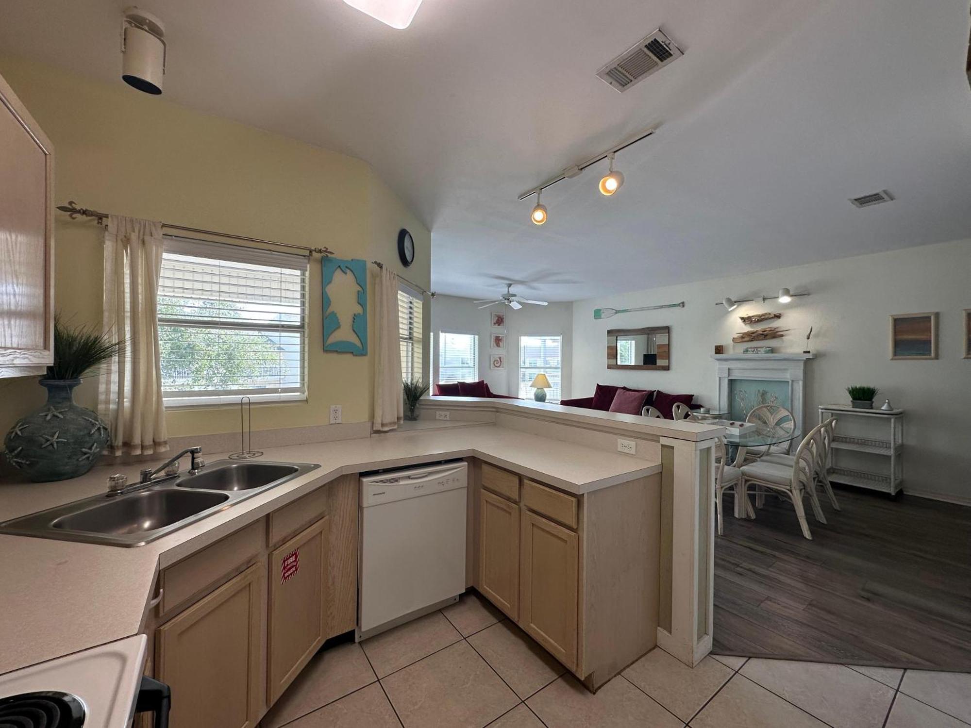 Sandpiper Cove 9237 *