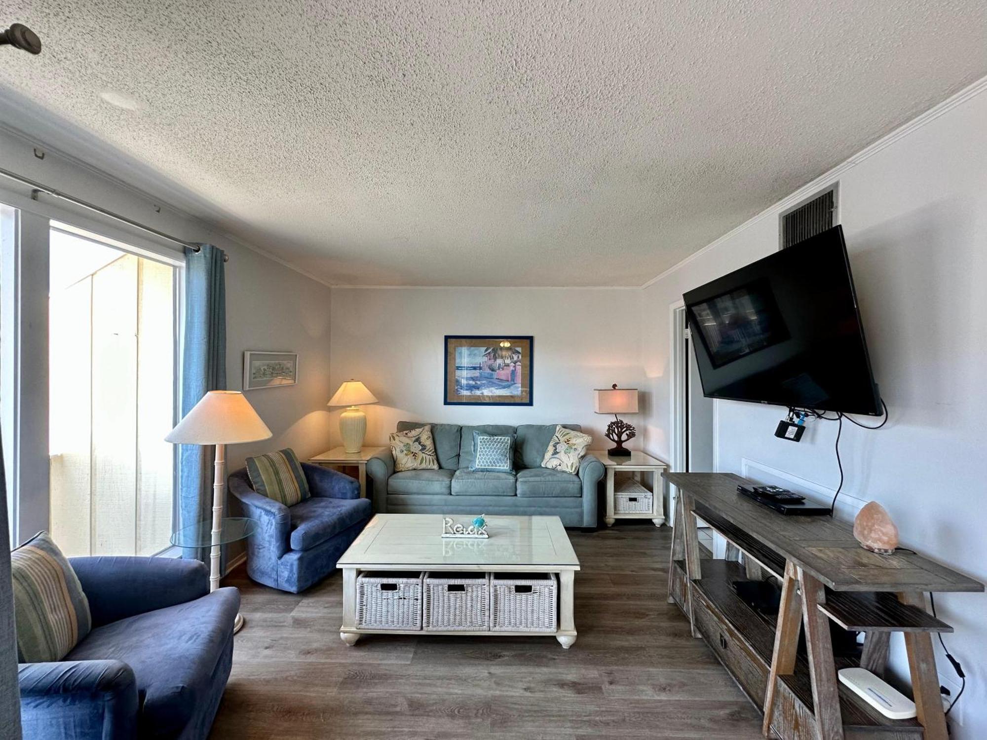 Sandpiper Cove 2044 *
