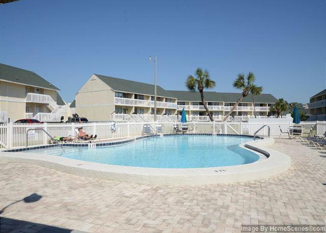Sandpiper Cove Unit1015 *