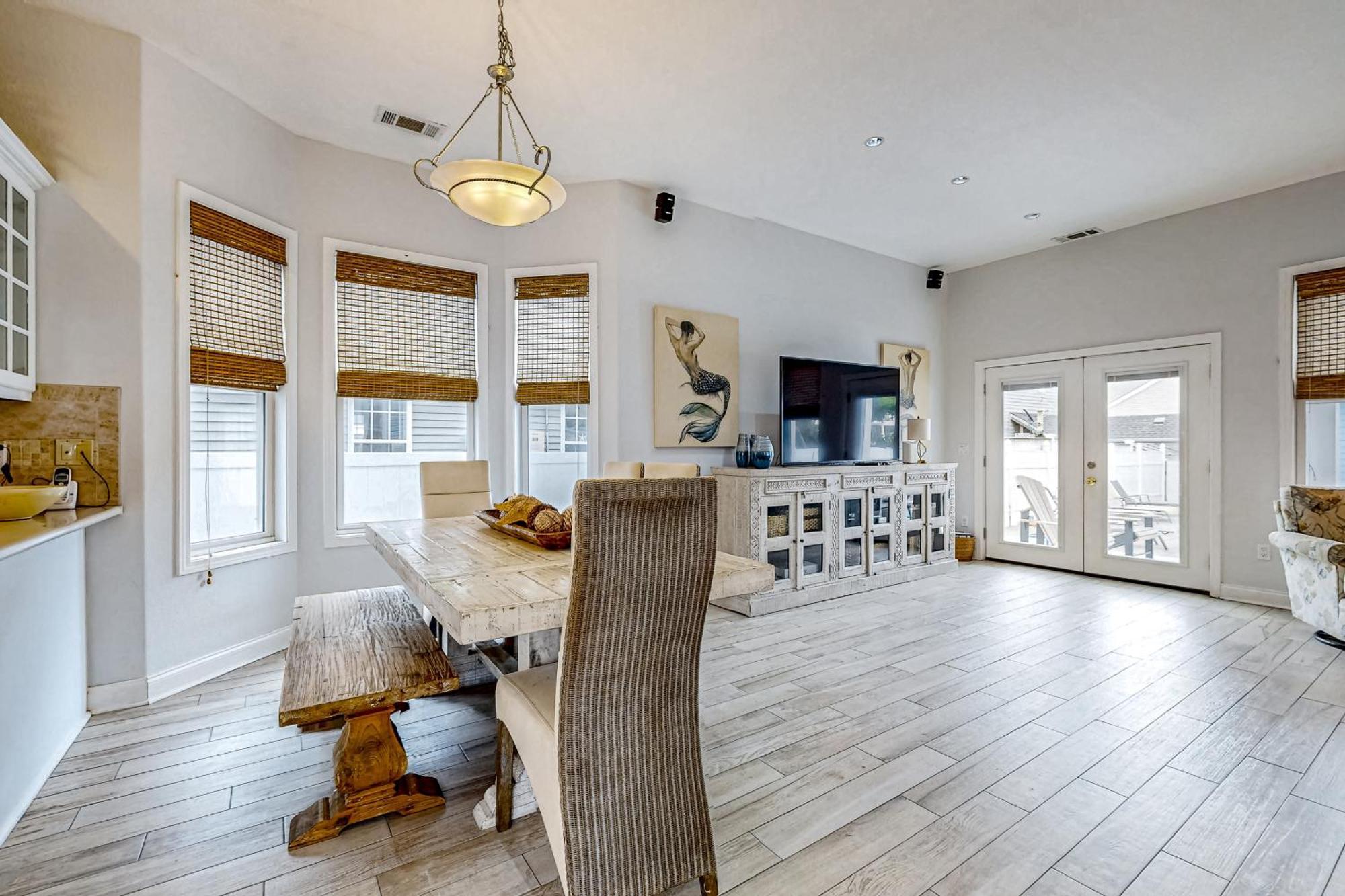 Captain Morgan's - Crystal Subdivision * Destin
