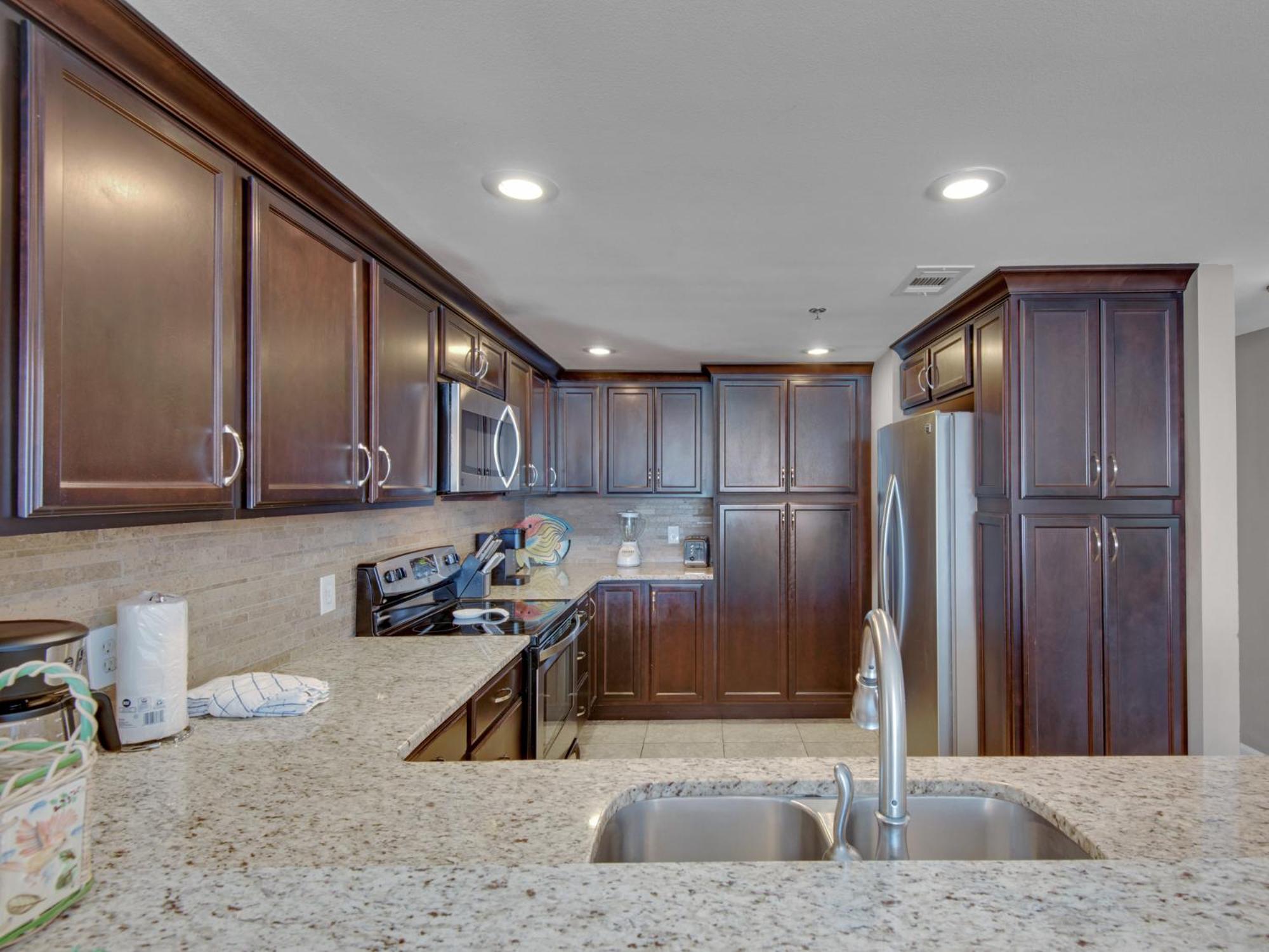 Jade East Towers 1050 By Newman-dailey