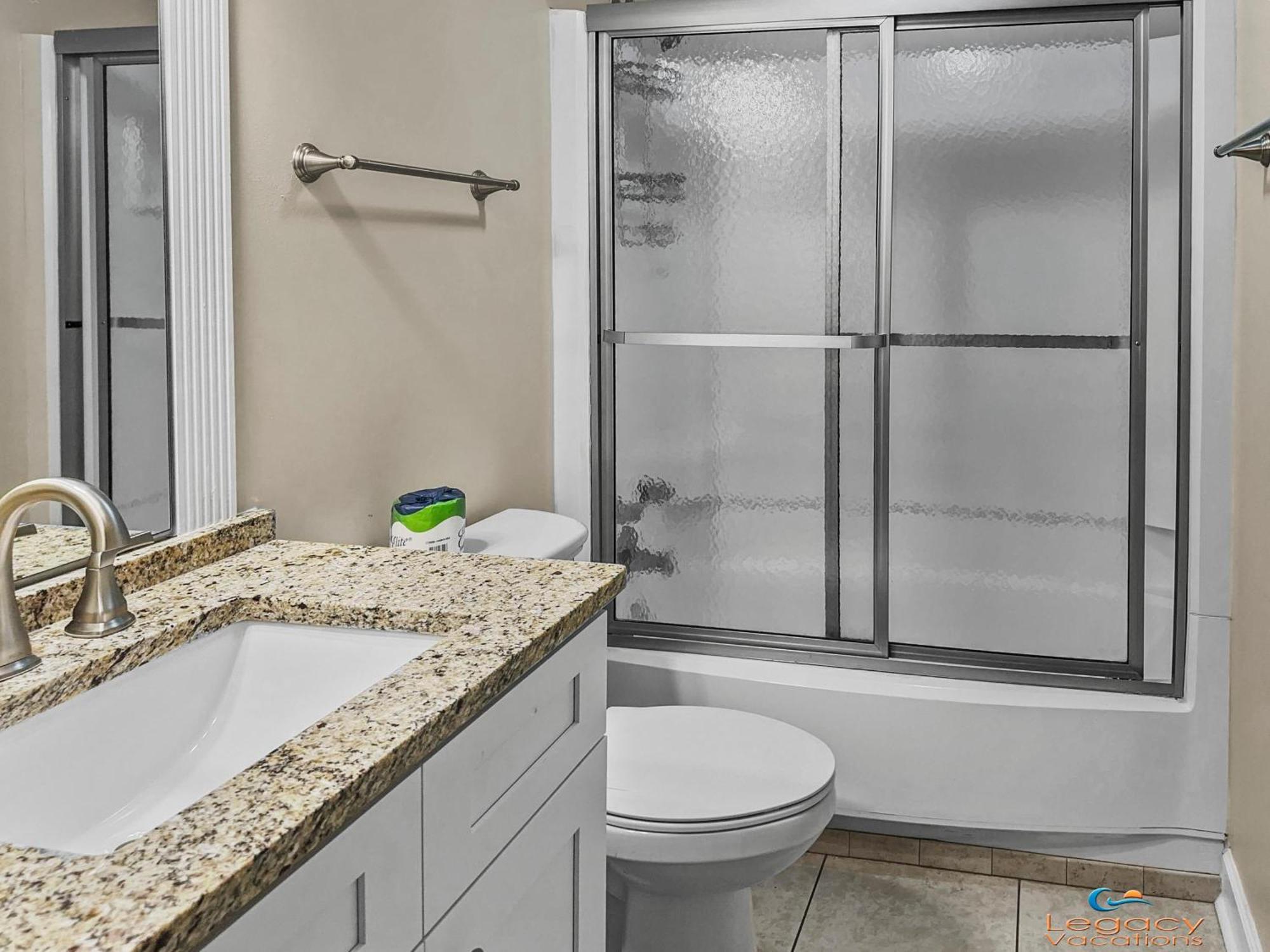 Slt #2043 - Stunning View! Free Service! Apartment *