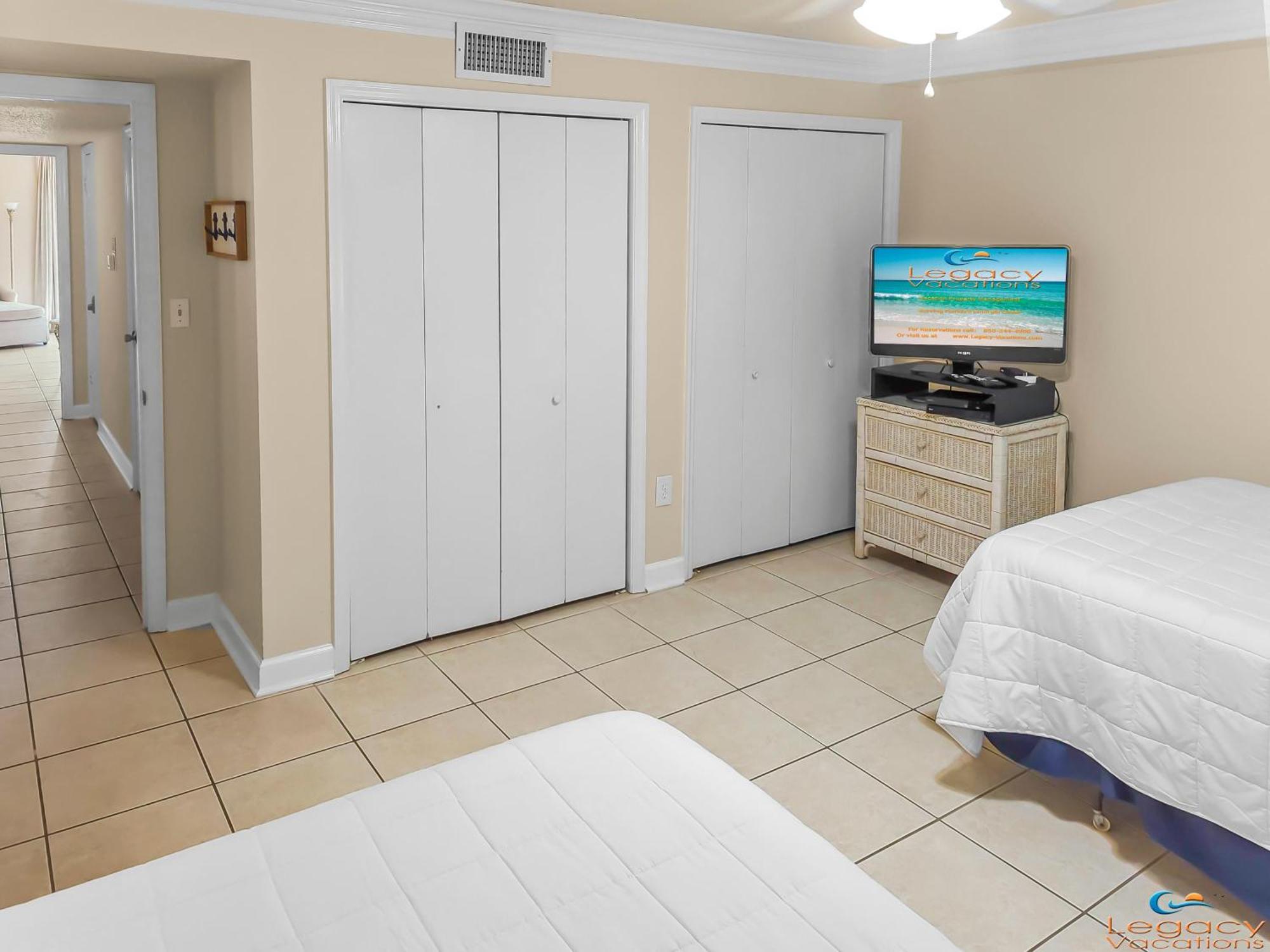 Slt #2043 - Stunning View! Free Service!