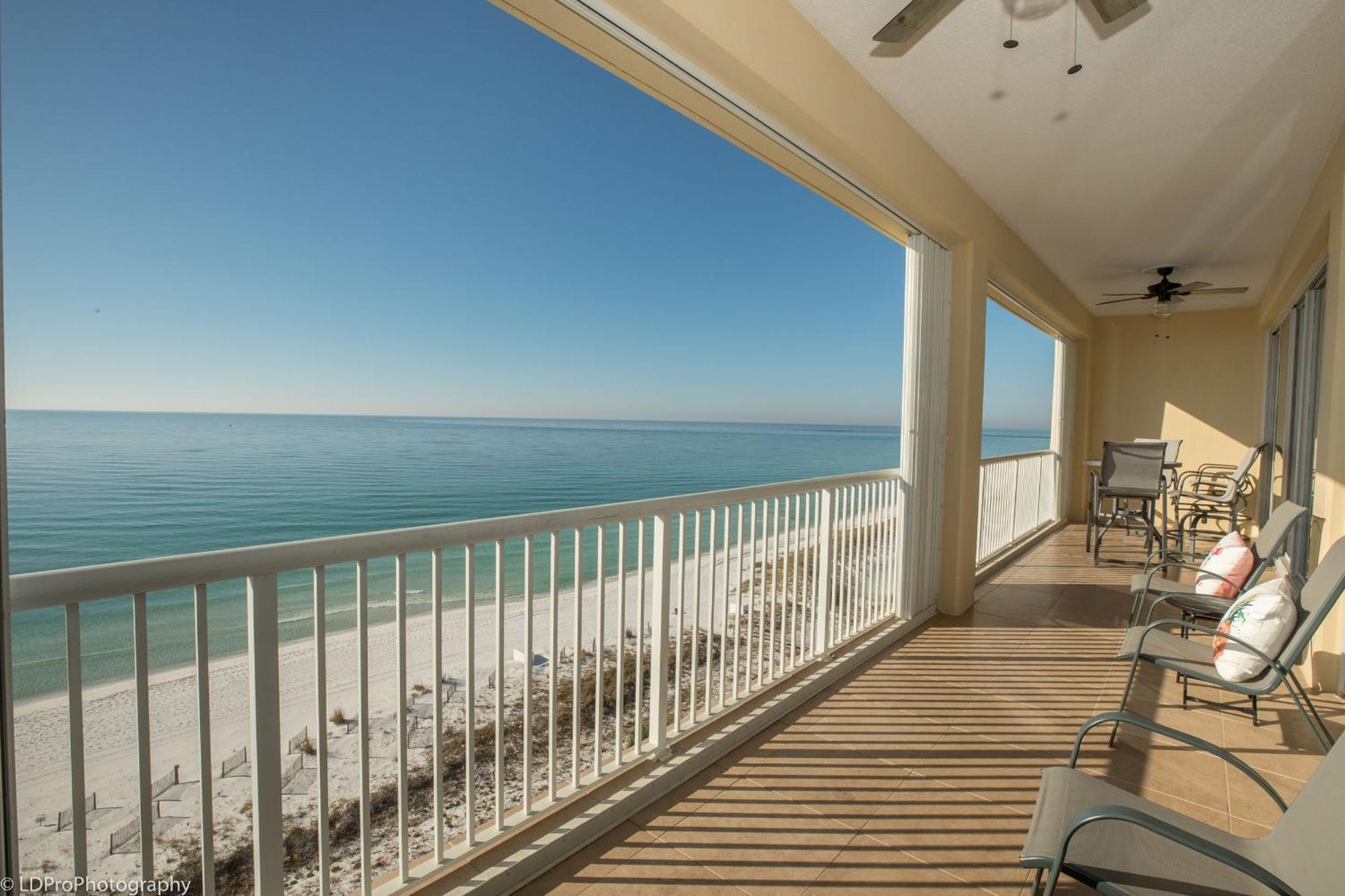 Apartment Oceania 906- By Isle
