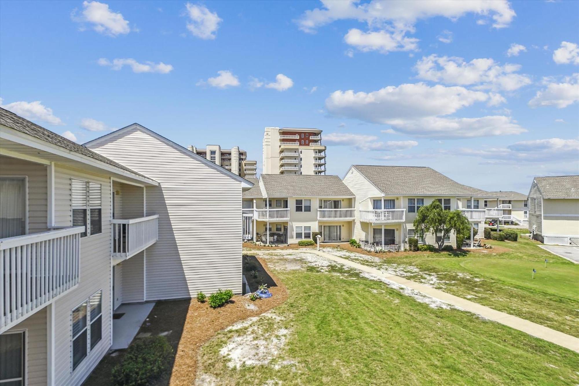 Sandpiper Cove 9232- By Isle Apartment *