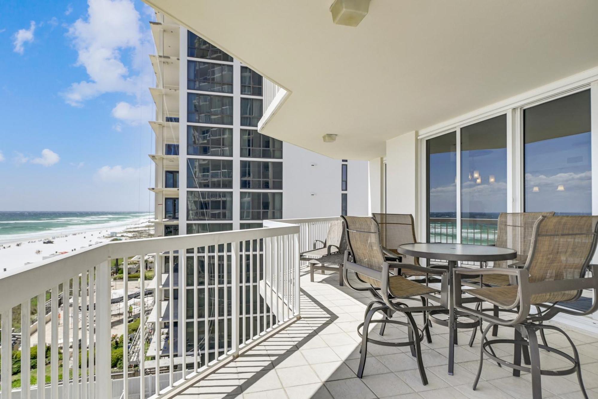 Silver 506w- By Isle Apartment Destin
