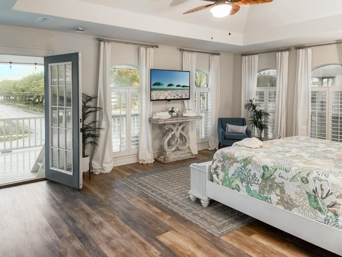 Seas The Moment Pool & Hot Tub Golf Cart Deals Holiday home Destin