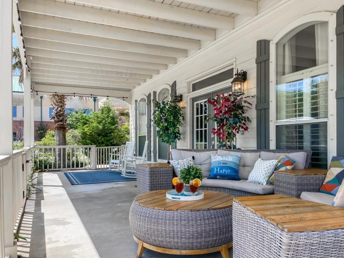 Holiday home Seas The Moment Pool & Hot Tub Golf Cart Deals Destin