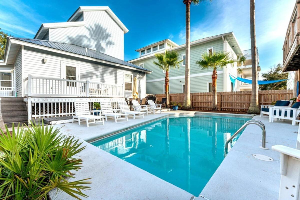 Sunfish Summer Gated Private Pool Holiday home Destin