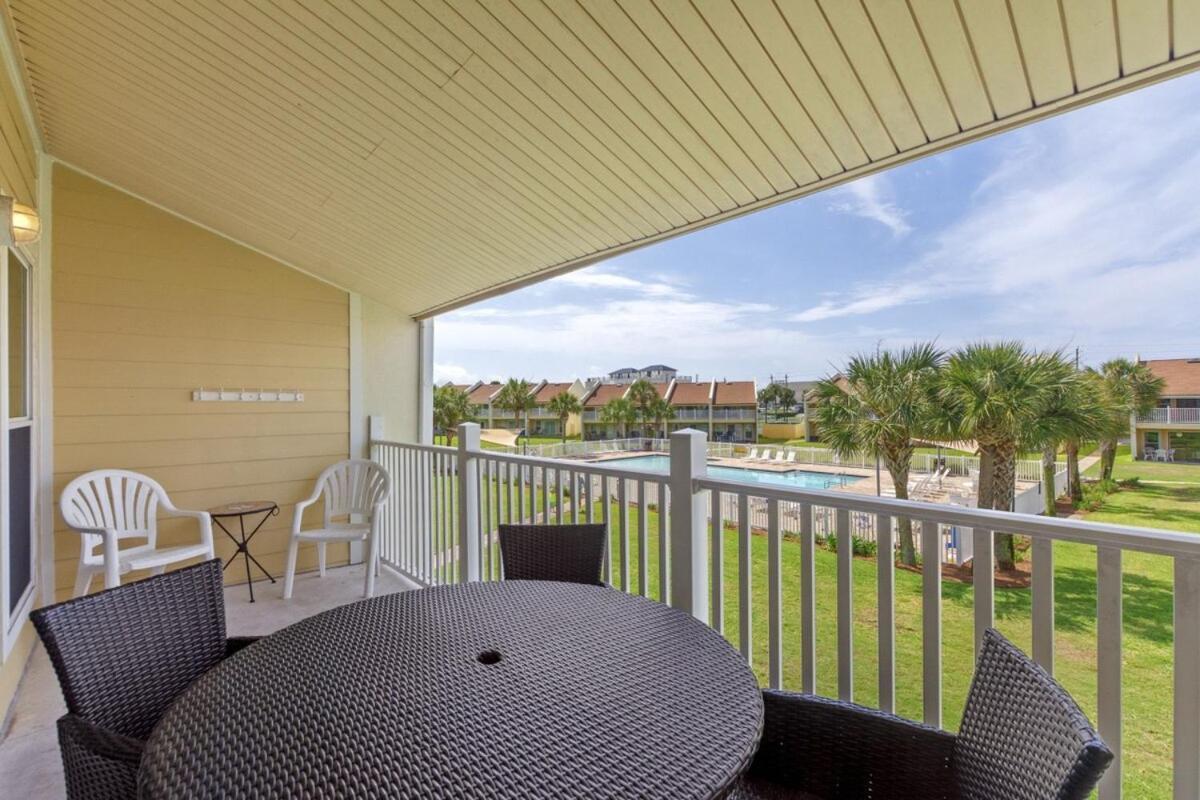 Seacove Steps 2 Priv Backyard Comm Pool Holiday home