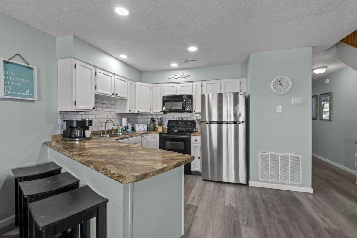 Holiday home Seacove Steps 2 Priv Backyard Comm Pool Destin