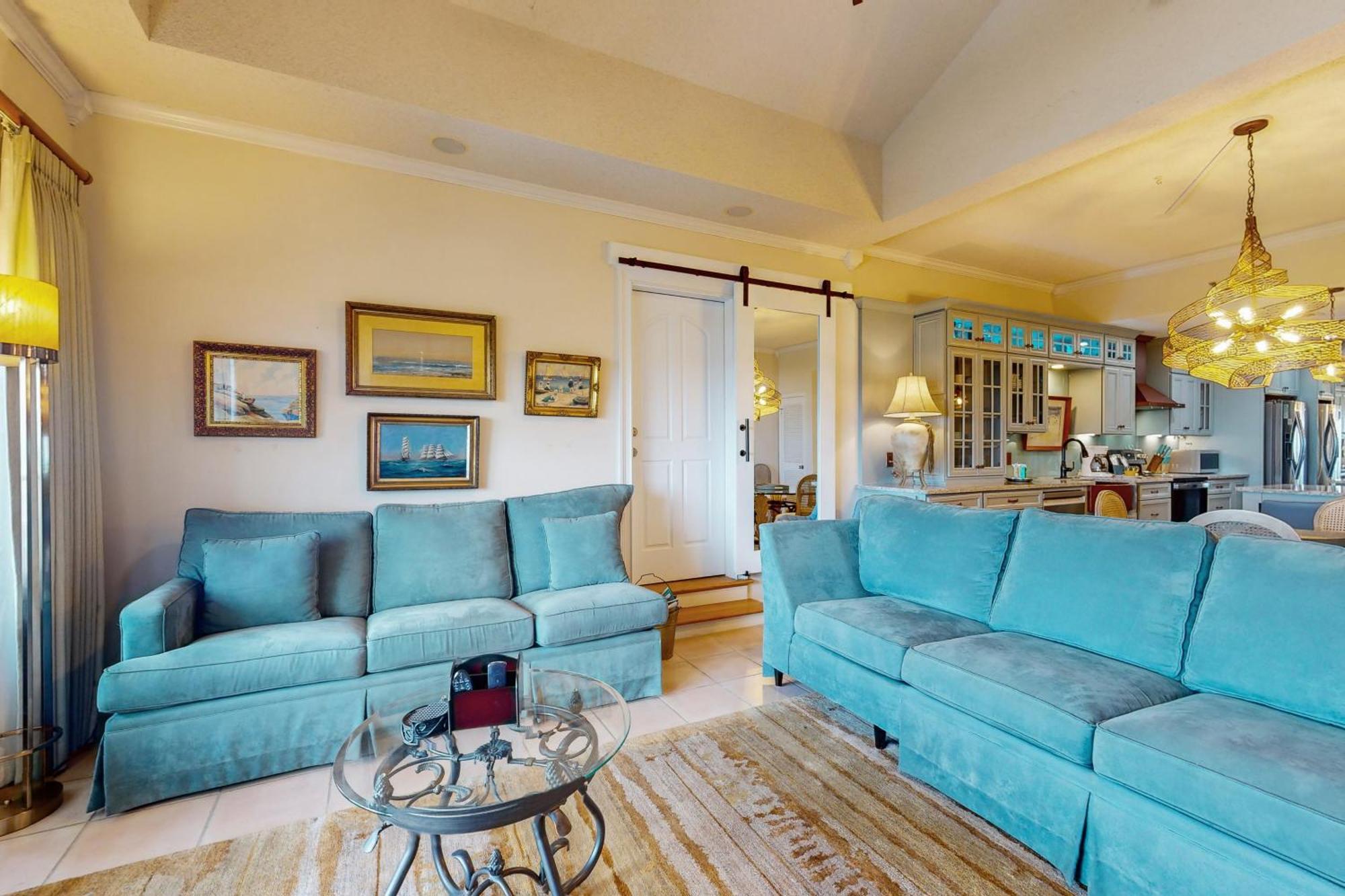 Tops'l Manor 1406