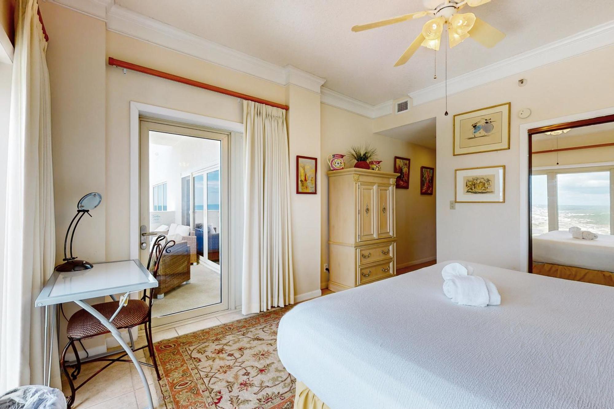Tops'l Manor 1406 Apartment