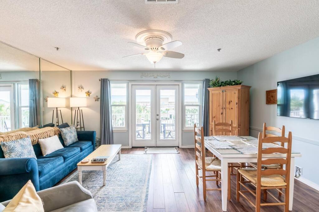 Gulf View, Easy Access, Heated Pool, Hot Tub Apartment Destin