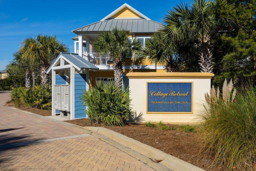 Miramar Manor *