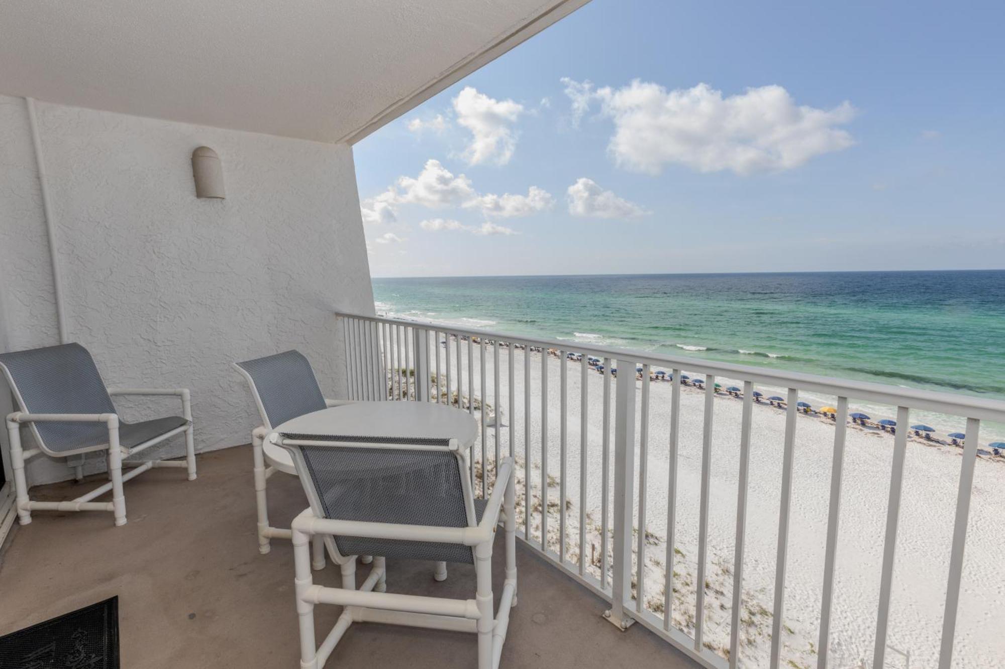 Apartment House 601d-by Isle Destin