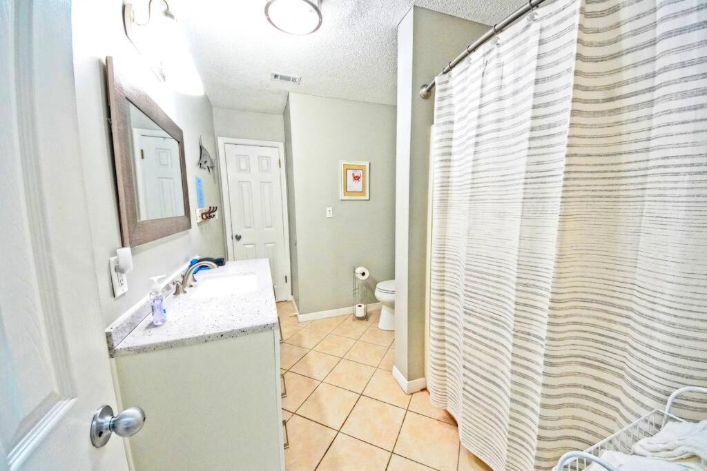 Private With Seasonal Chair Service And Heated Pool * Destin