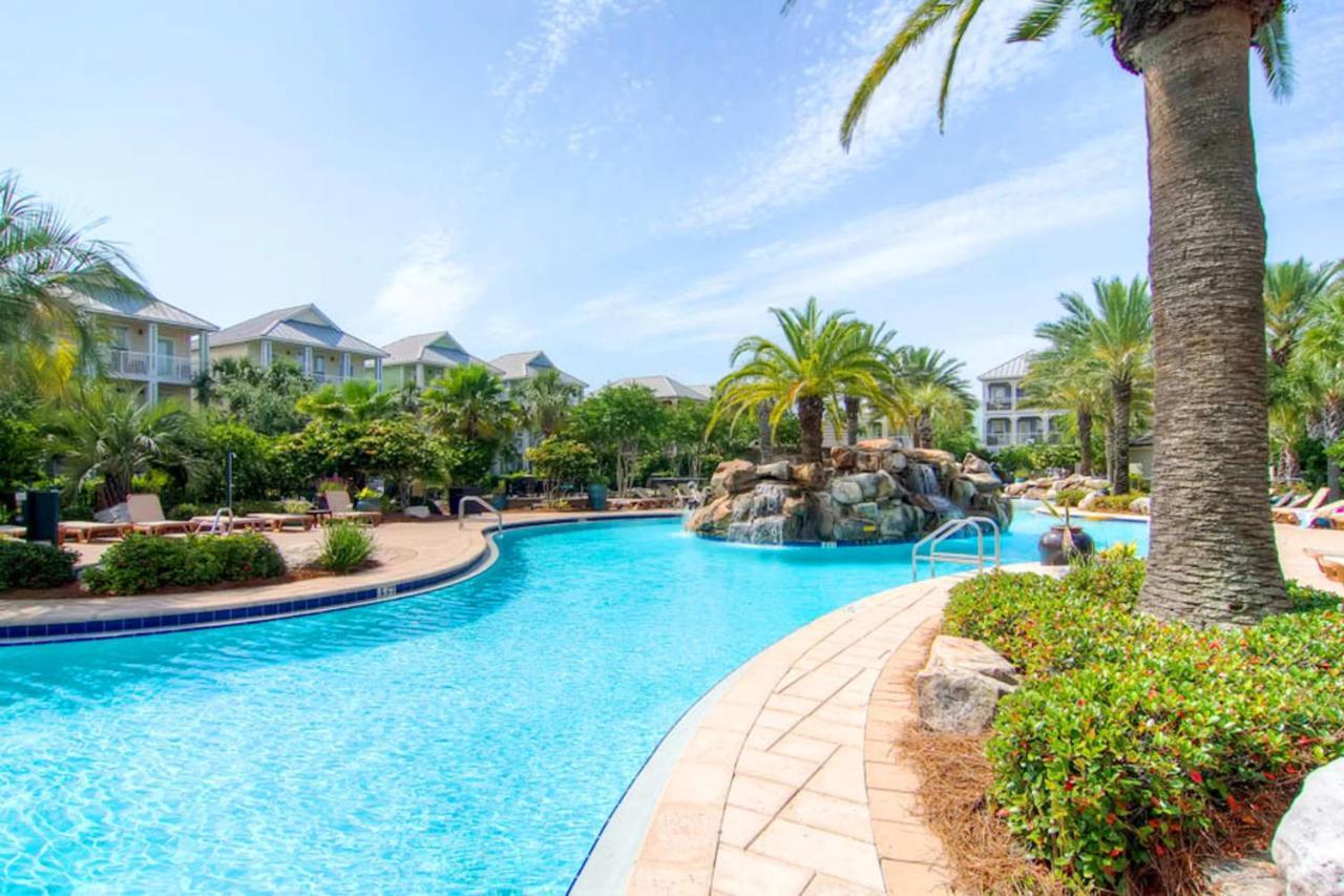 Holiday home Deja Blue Pool Front Pet Friendly Destin