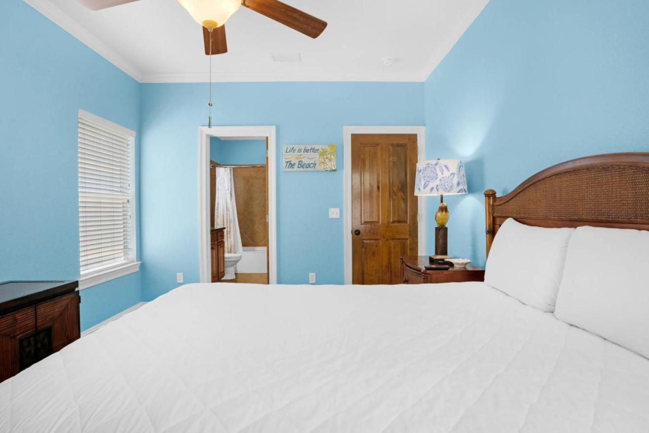 Splish Splash Pet Friendly Pool View Destin