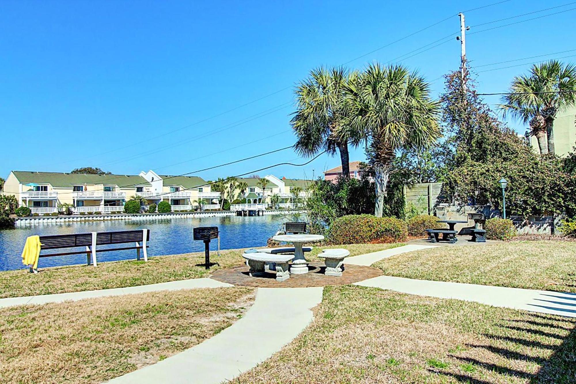 Shoreline Towers Townhouse 4-3
