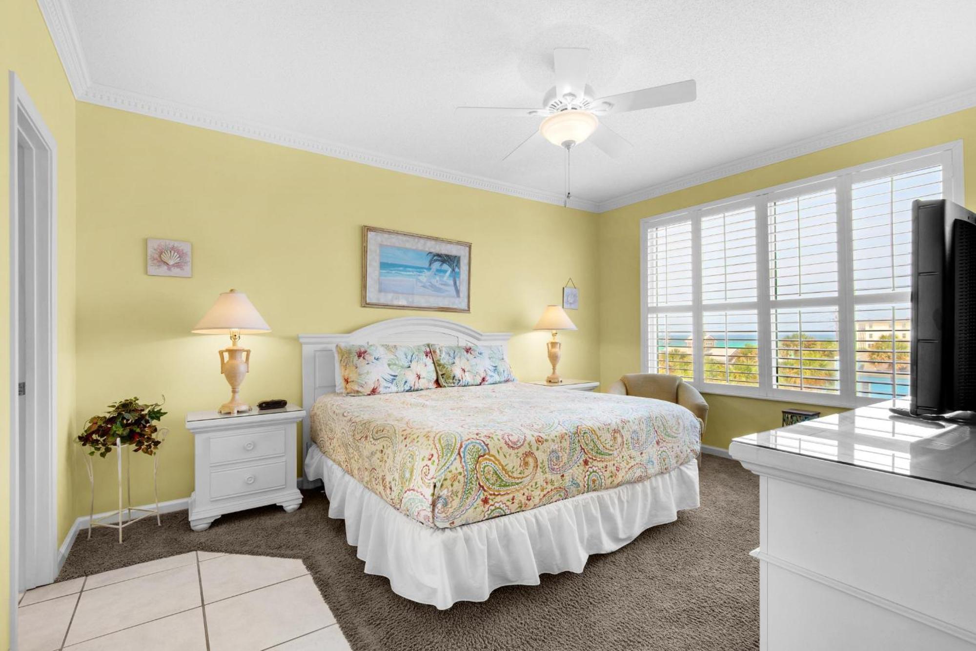 Apartment Leeward Key 401