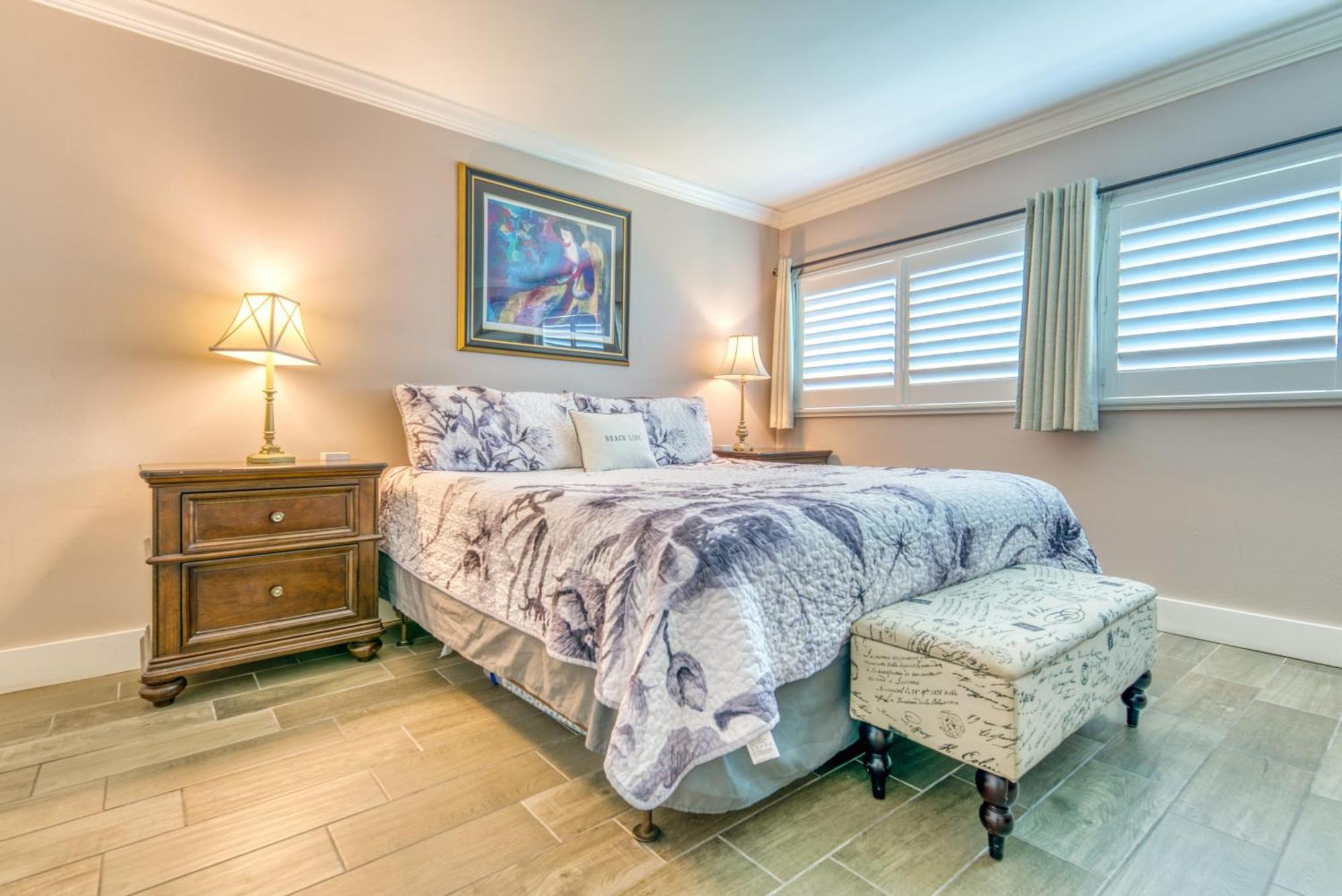 House B101 - Beachfront With Pool, Wifi, & Service Apartment Destin