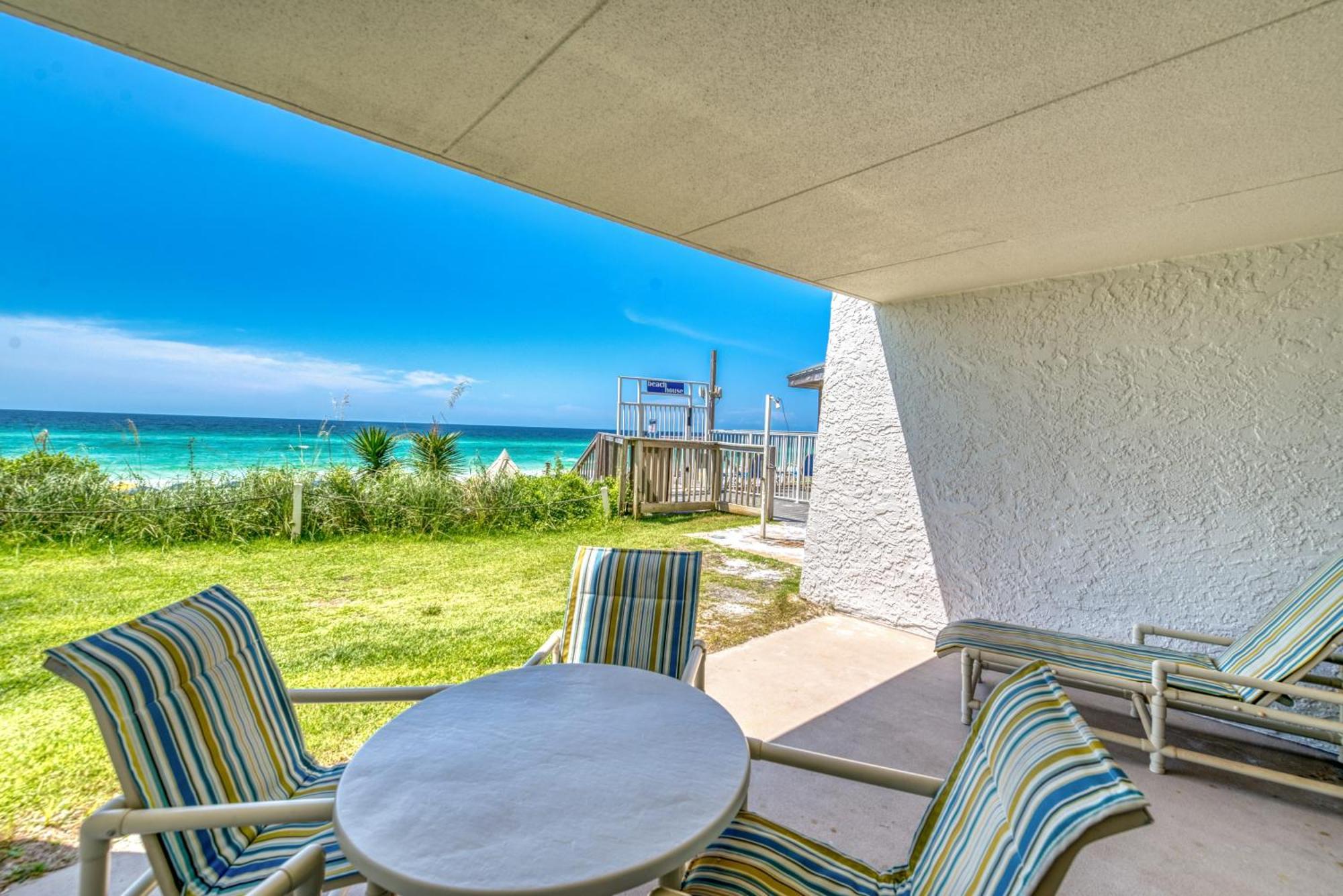 Apartment House B101 - Beachfront With Pool, Wifi, & Service