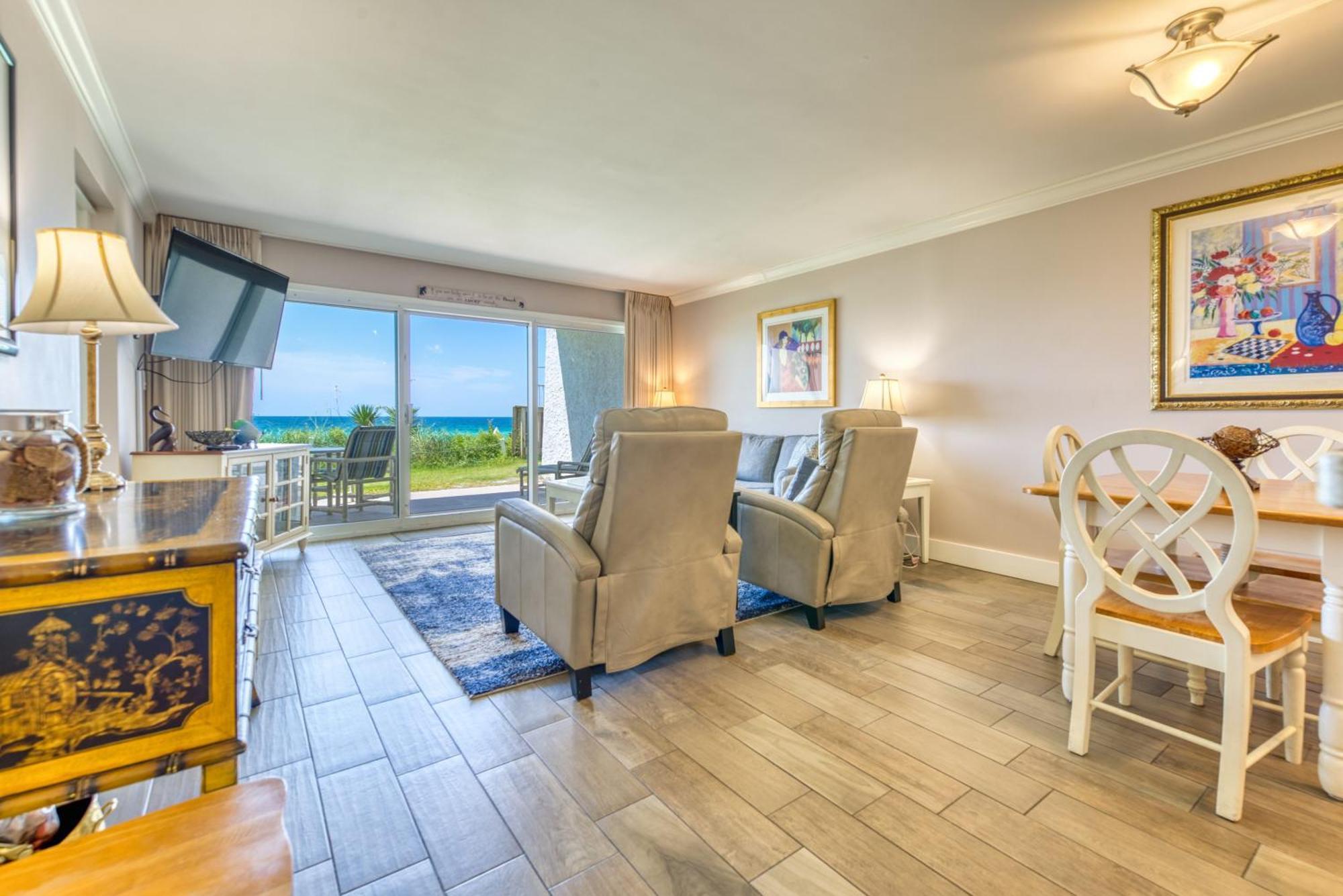 House B101 - Beachfront With Pool, Wifi, & Service Apartment Destin