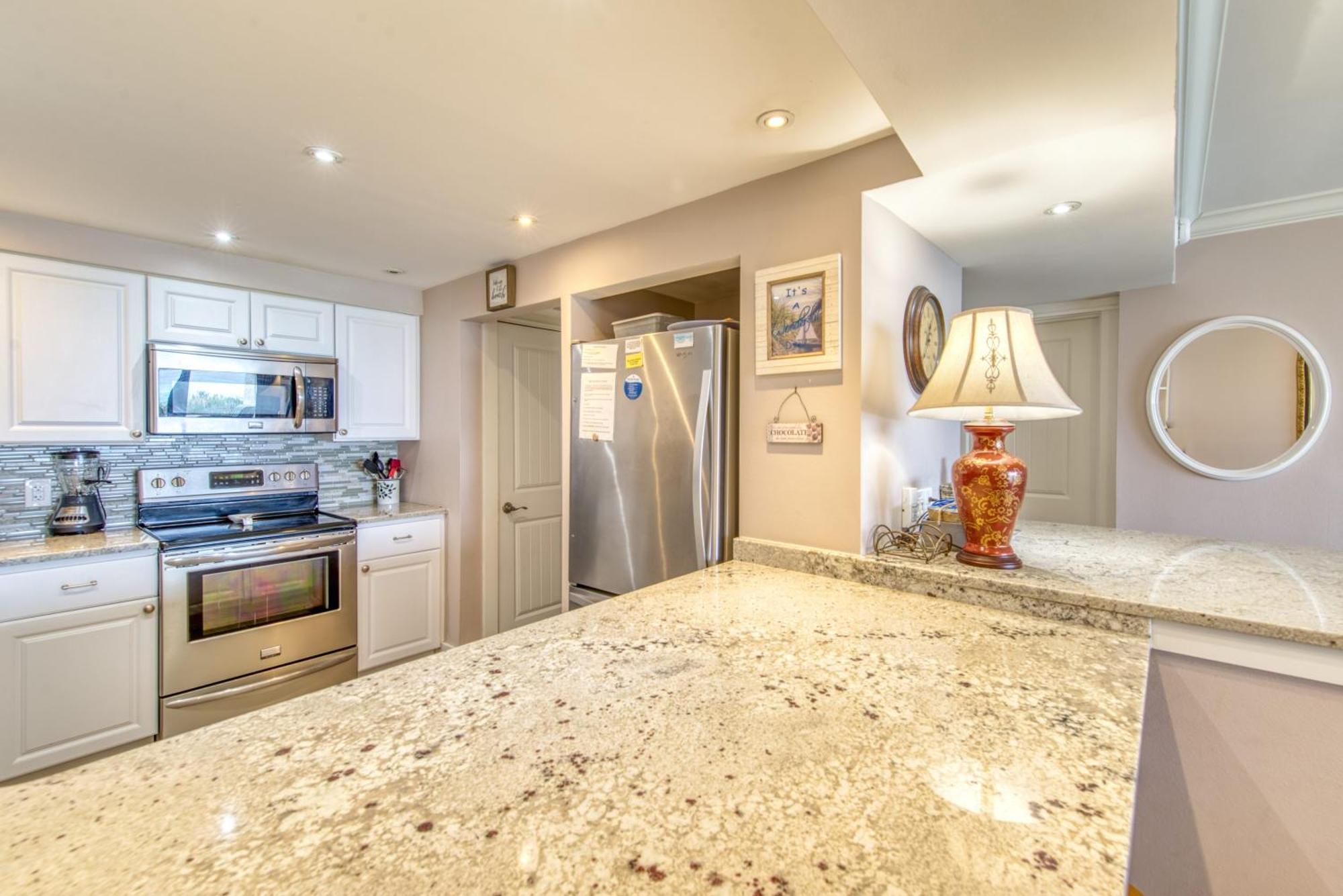 House B101 - Beachfront With Pool, Wifi, & Service * Destin