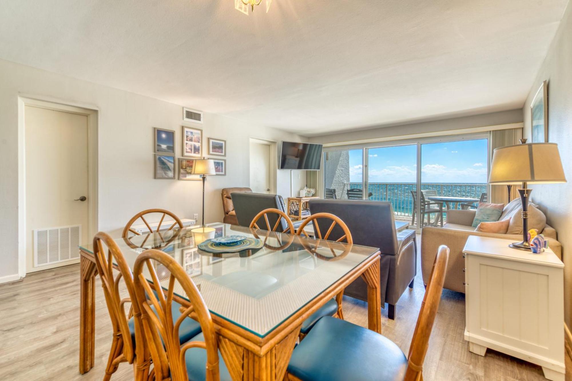 House B402 - Beachfront With Pool, Wifi, & Service * Destin