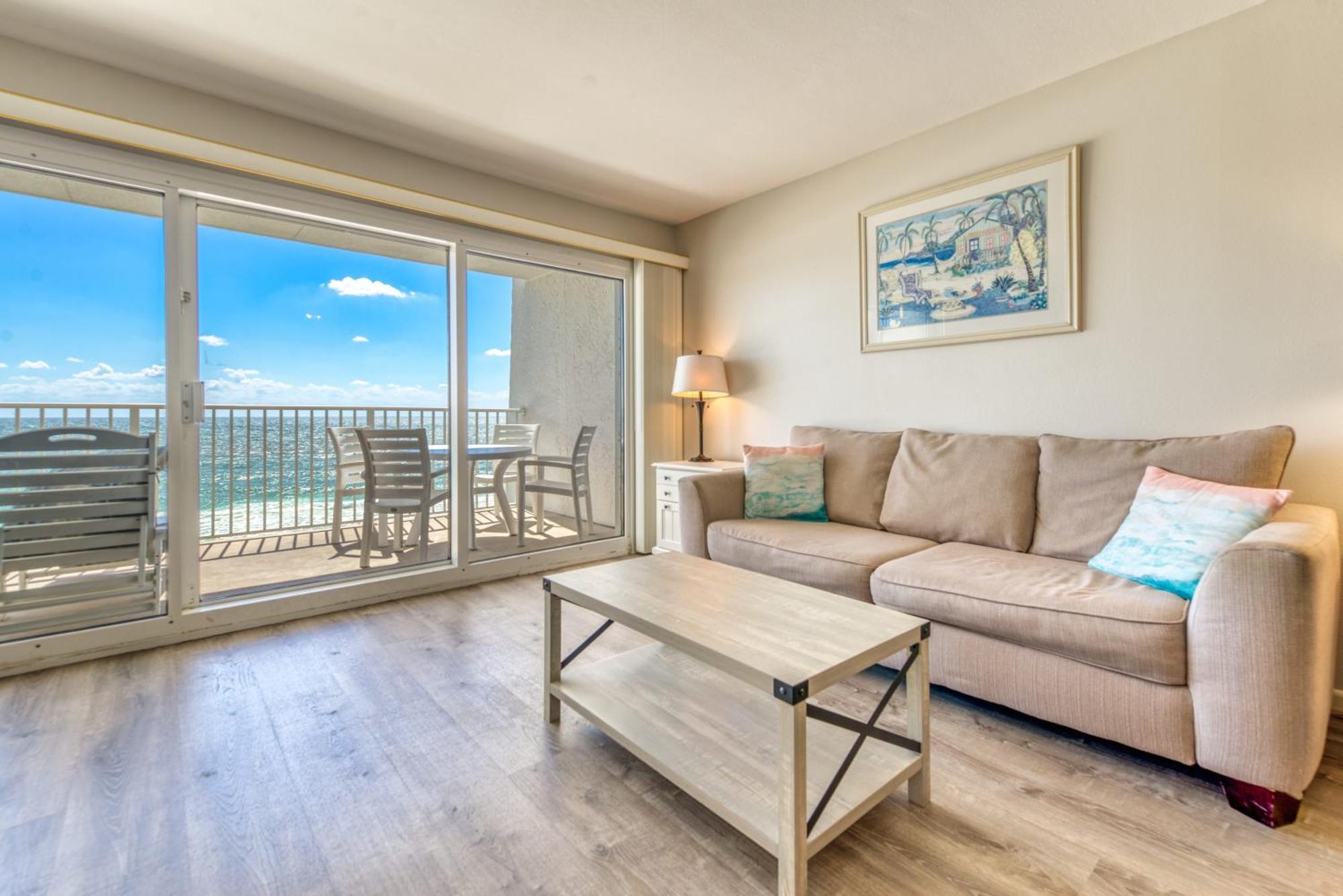 House B402 - Beachfront With Pool, Wifi, & Service Destin