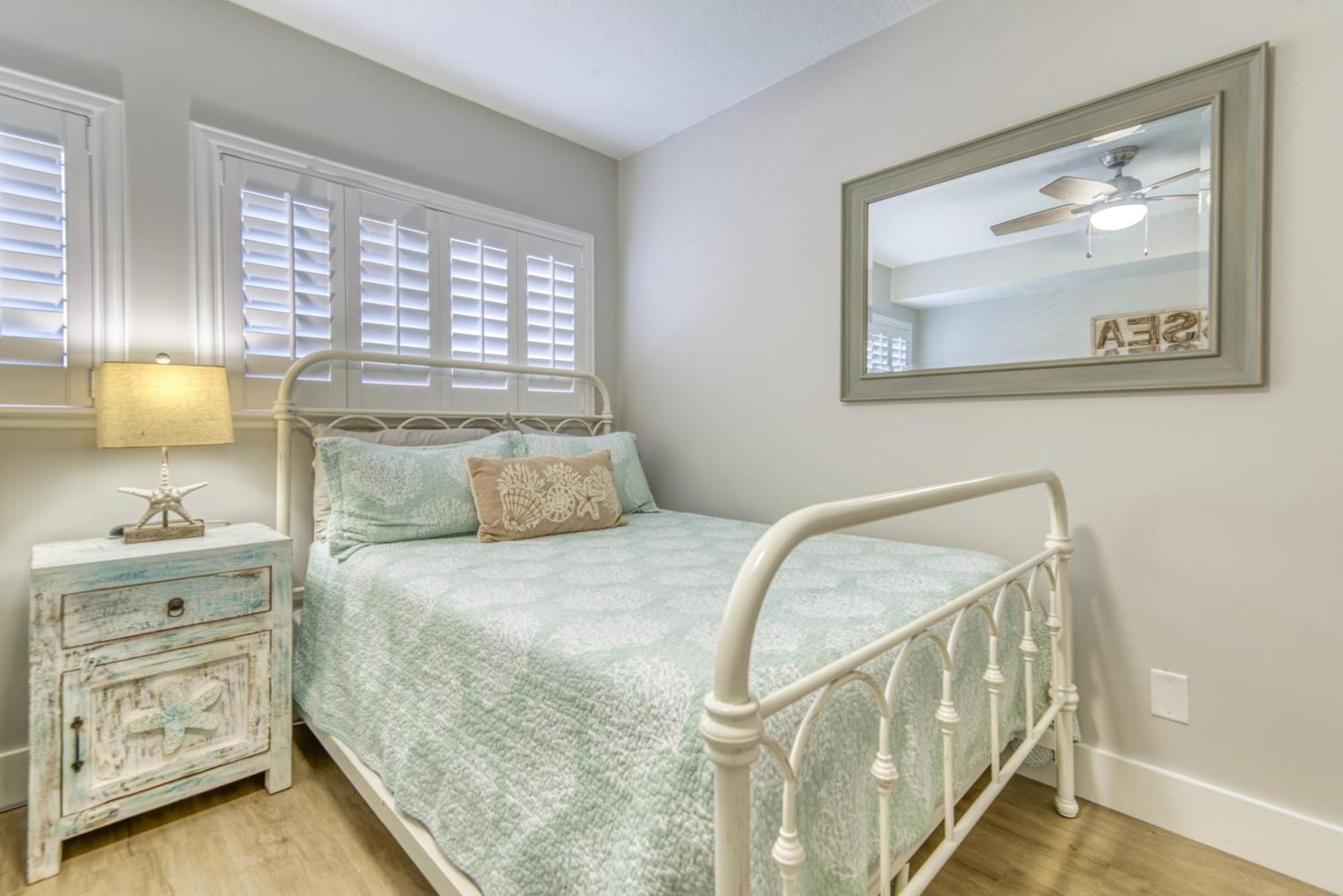 House C301 - Beachfront With Pool, Wifi, & Service Apartment Destin