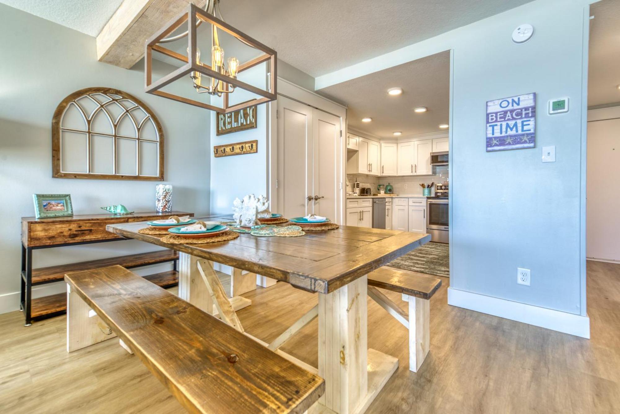 House C301 - Beachfront With Pool, Wifi, & Service Apartment *