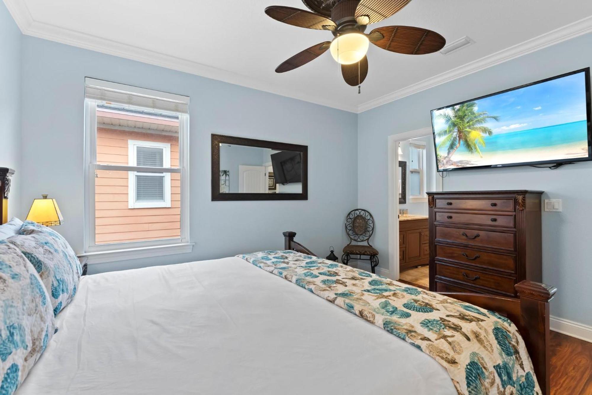 Champagne And Roses Fr 218 Tahitian Way * Destin
