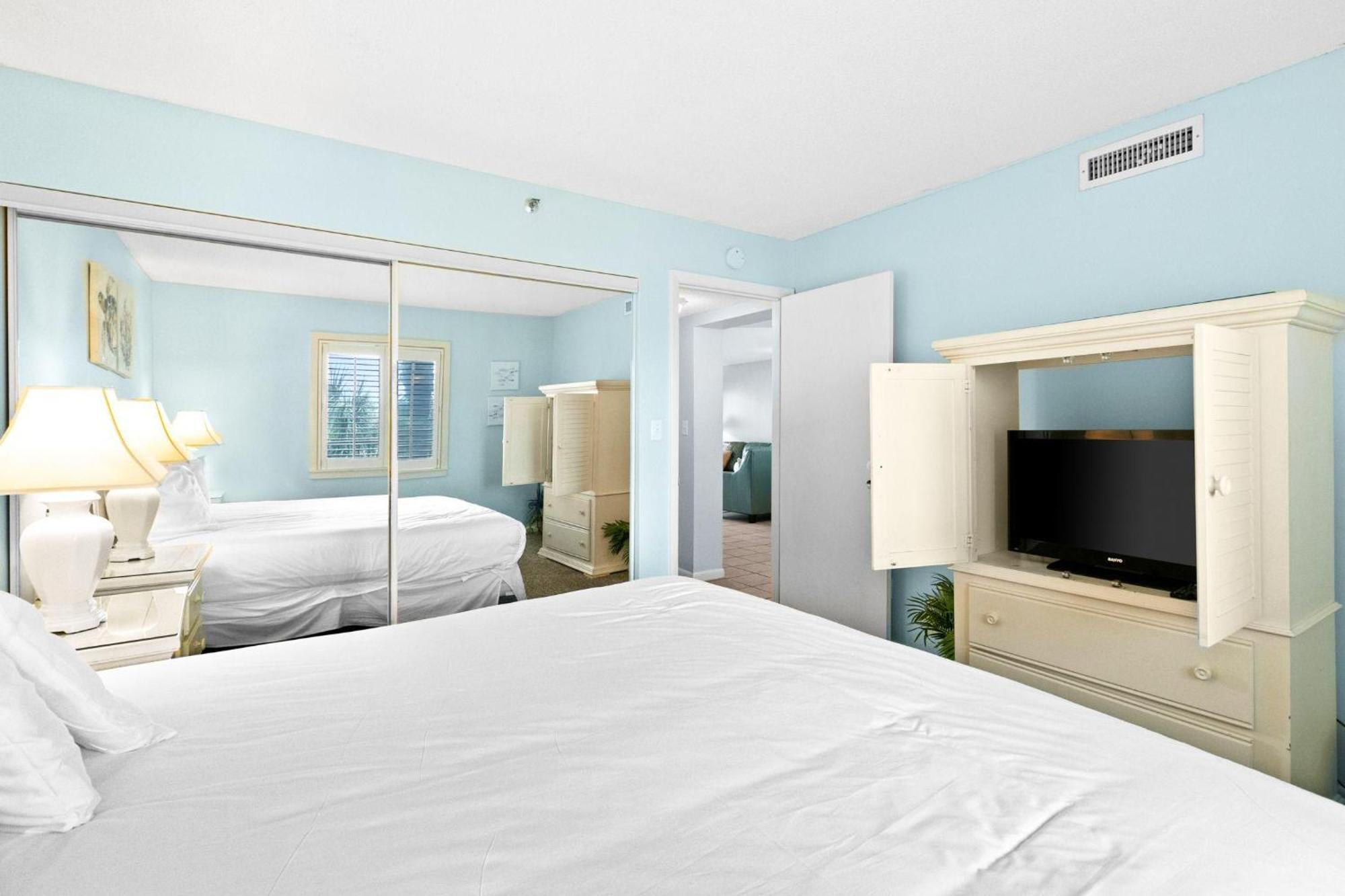 Holiday home Emerald Towers 0302