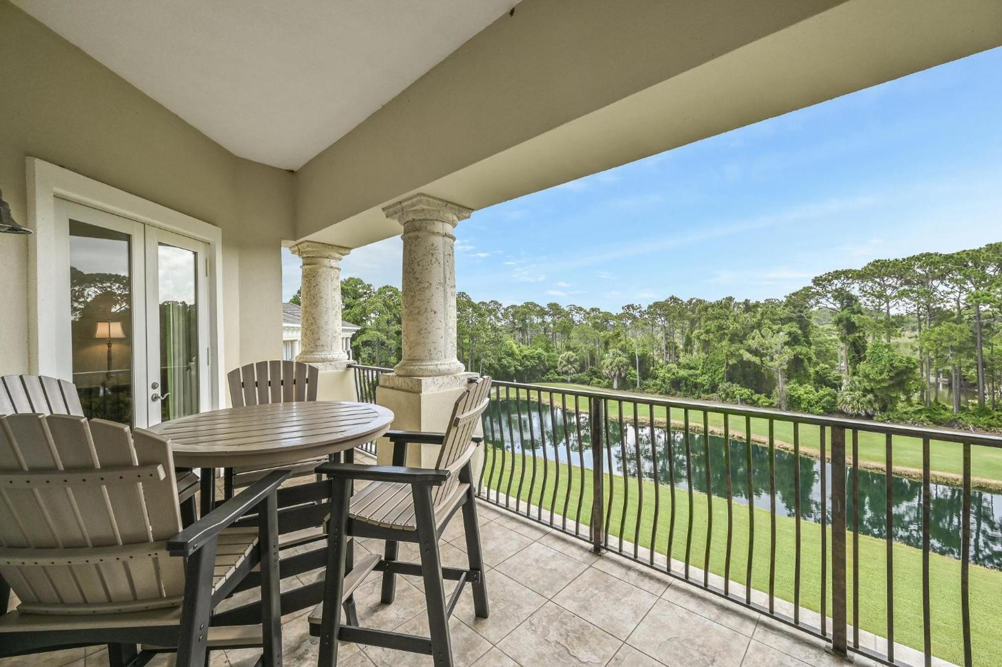 Holiday home Pine Ridge 5379 'tee By The Sea' Destin